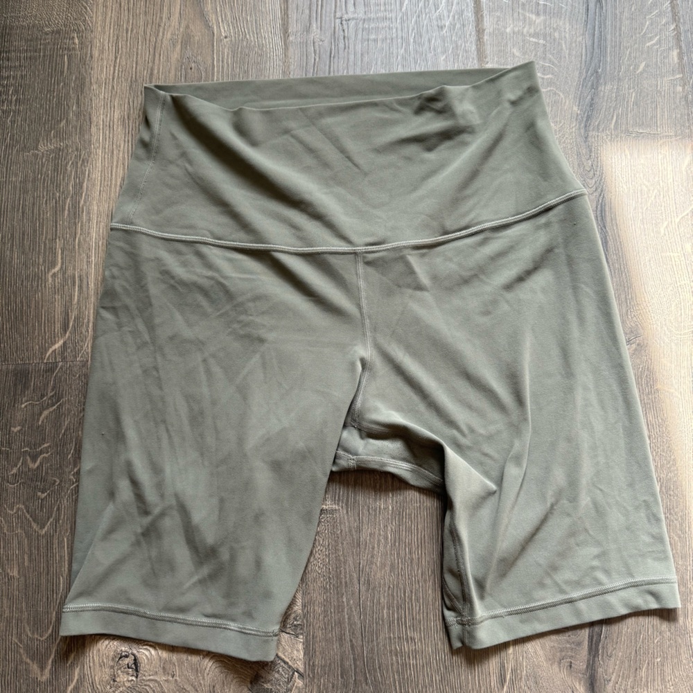 Lululemon Align shorts size 14
